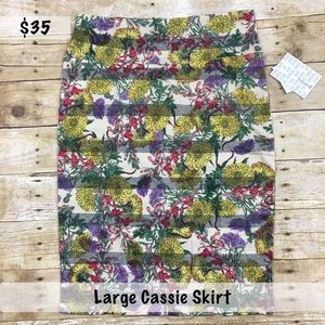 LuLaRoe Cassie Skirt